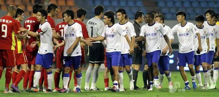  斯图加特青春风暴来袭，新秀建功助队突围